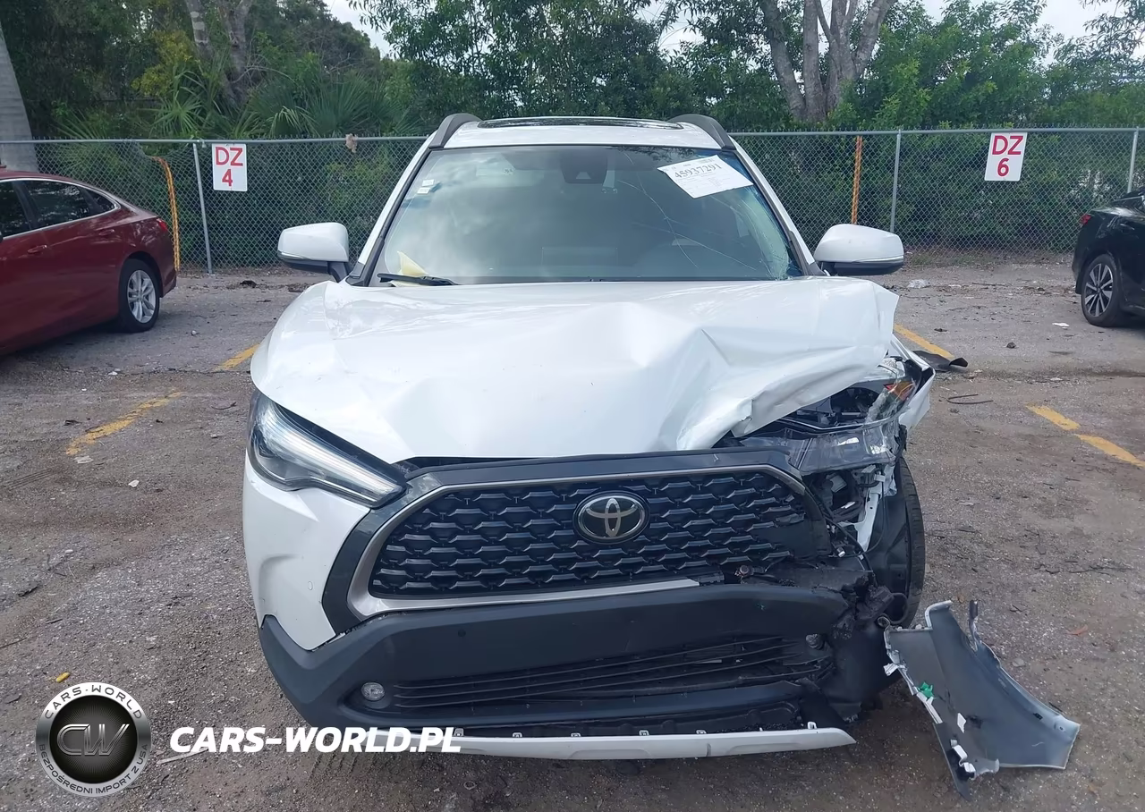 2022 Toyota Corolla Cross Xle VIN:7MUDAAAGXNV002817 - 11