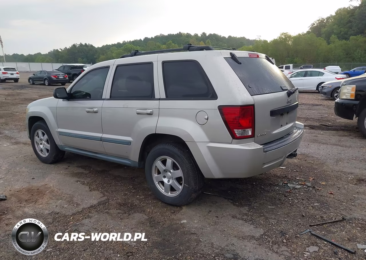 2009 Jeep Grand Cherokee Laredo VIN:1J8GS48K49C557570 - 3