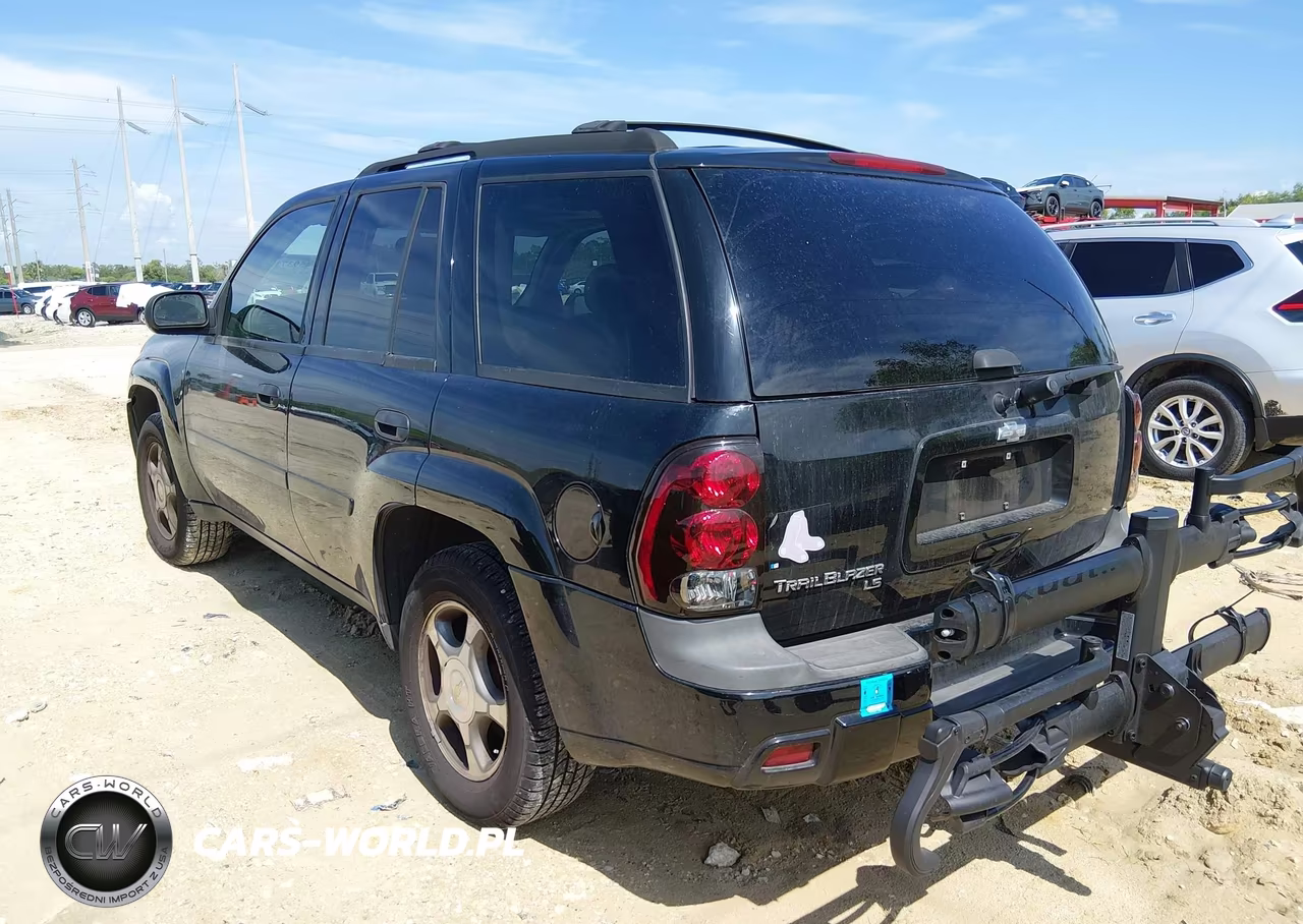 2007 Chevrolet Trailblazer Ls VIN:1GNDT13S872102163 - 3