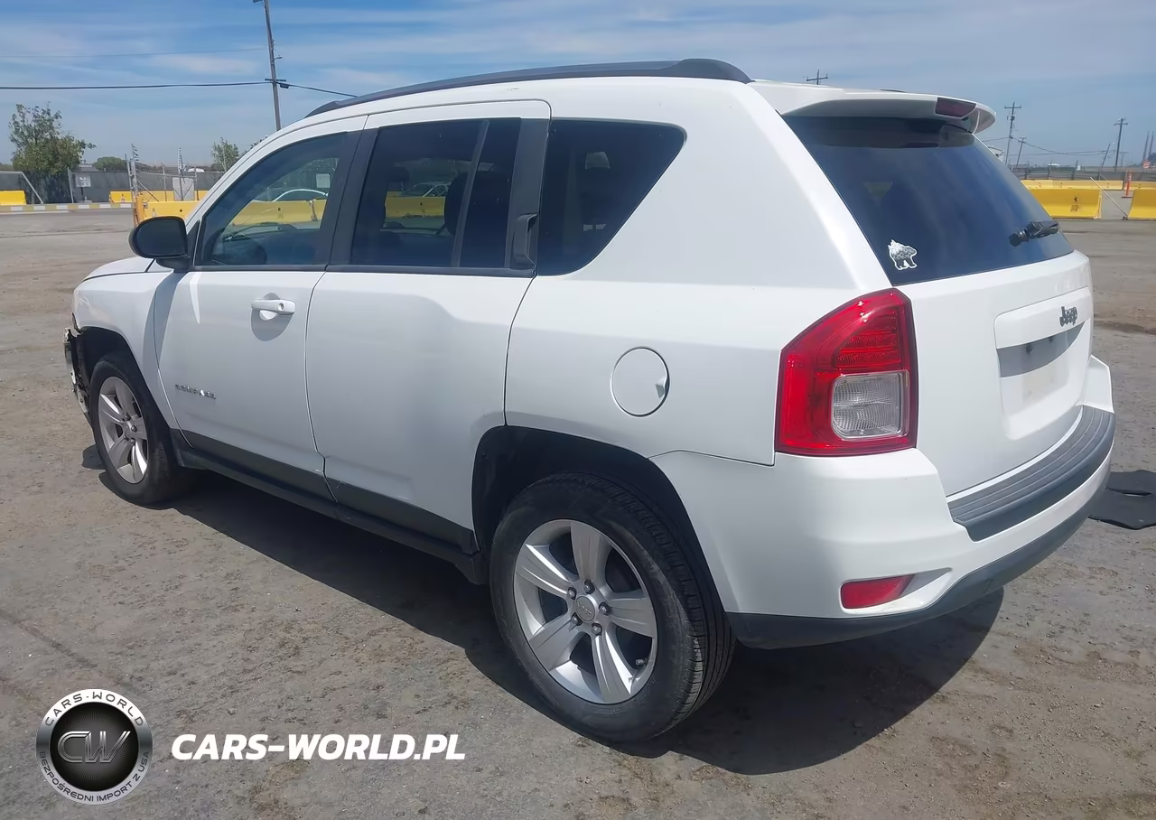 2012 Jeep Compass Sport VIN:1C4NJCBA4CD557498 - 3