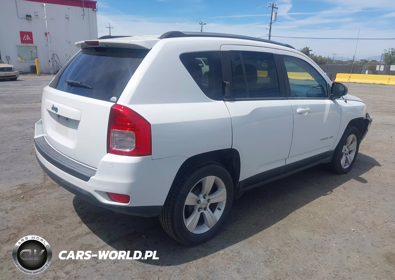 2012 Jeep Compass Sport VIN:1C4NJCBA4CD557498 - 4