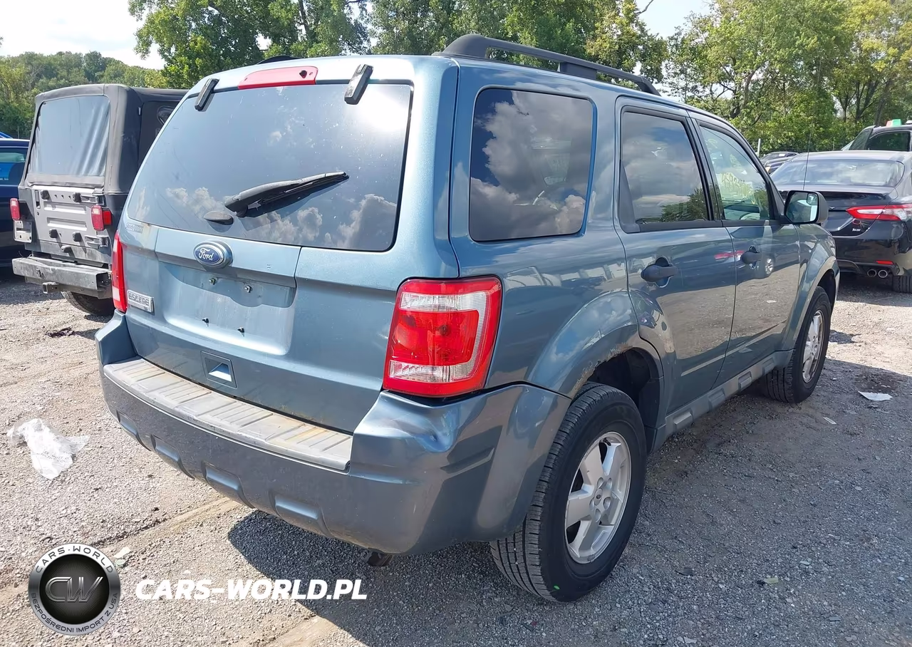 2011 Ford Escape Xlt VIN:1FMCU0D78BKB72014 - 4