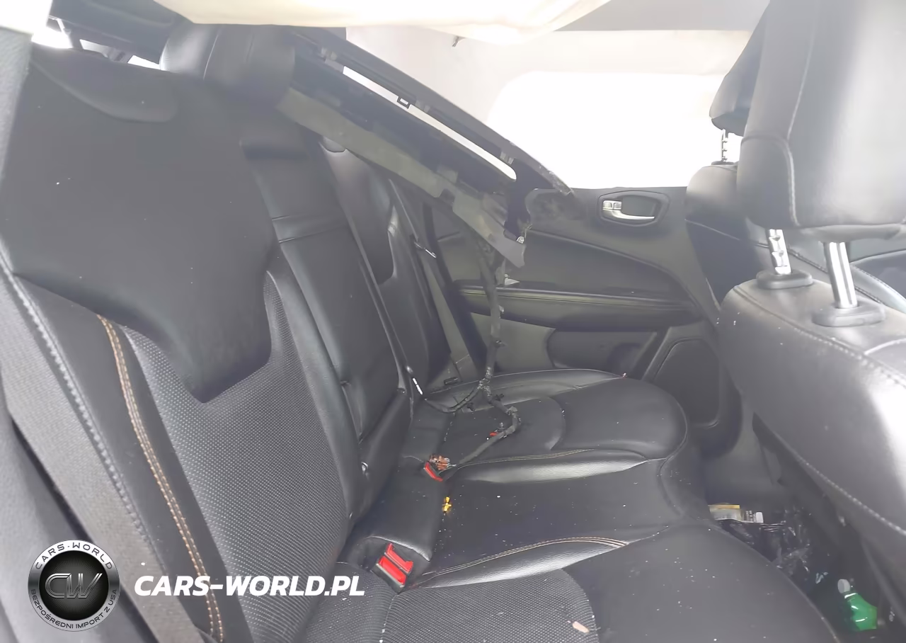 2019 Jeep Compass Limited VIN:3C4NJDCB7KT639182 - 8