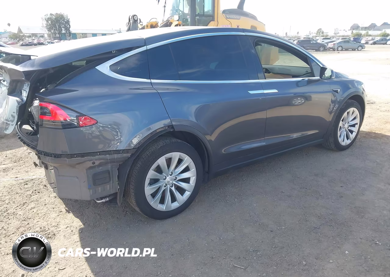 2019 Tesla Model X 100D-75D-Long Range VIN:5YJXCAE27KF213800 - 4