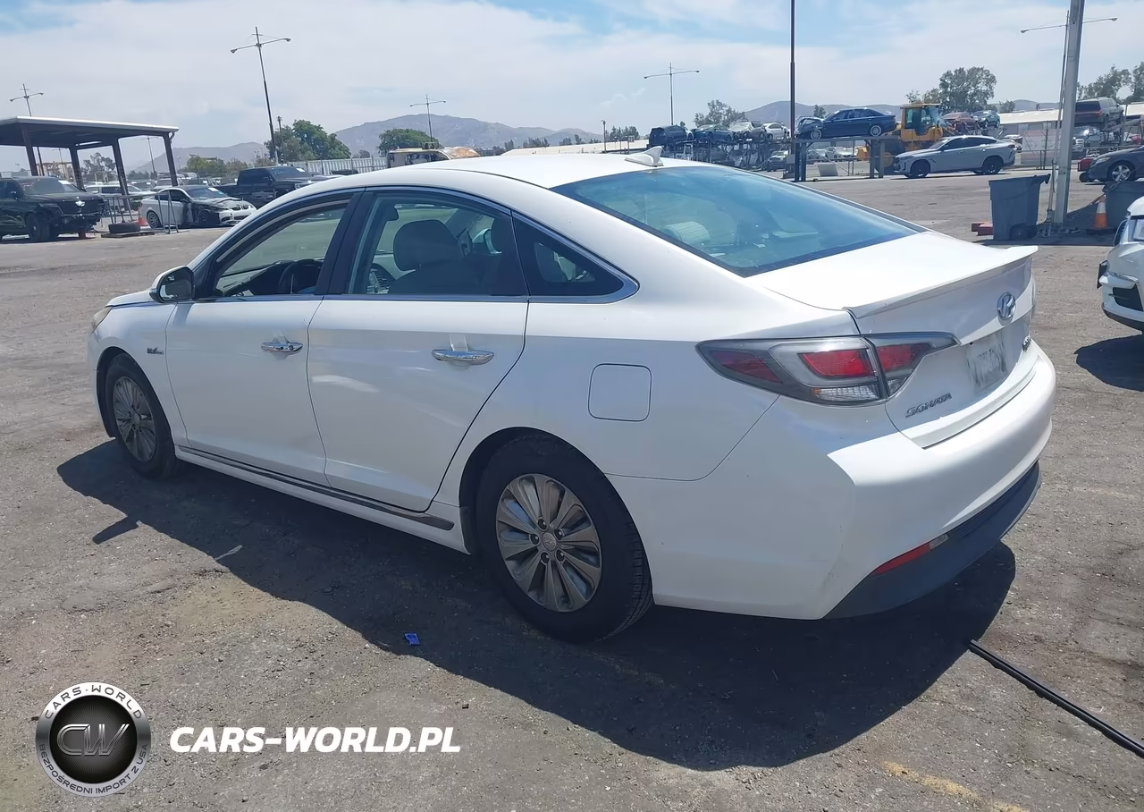 2016 Hyundai Sonata Hybrid Se VIN:KMHE24L18GA041956 - 3
