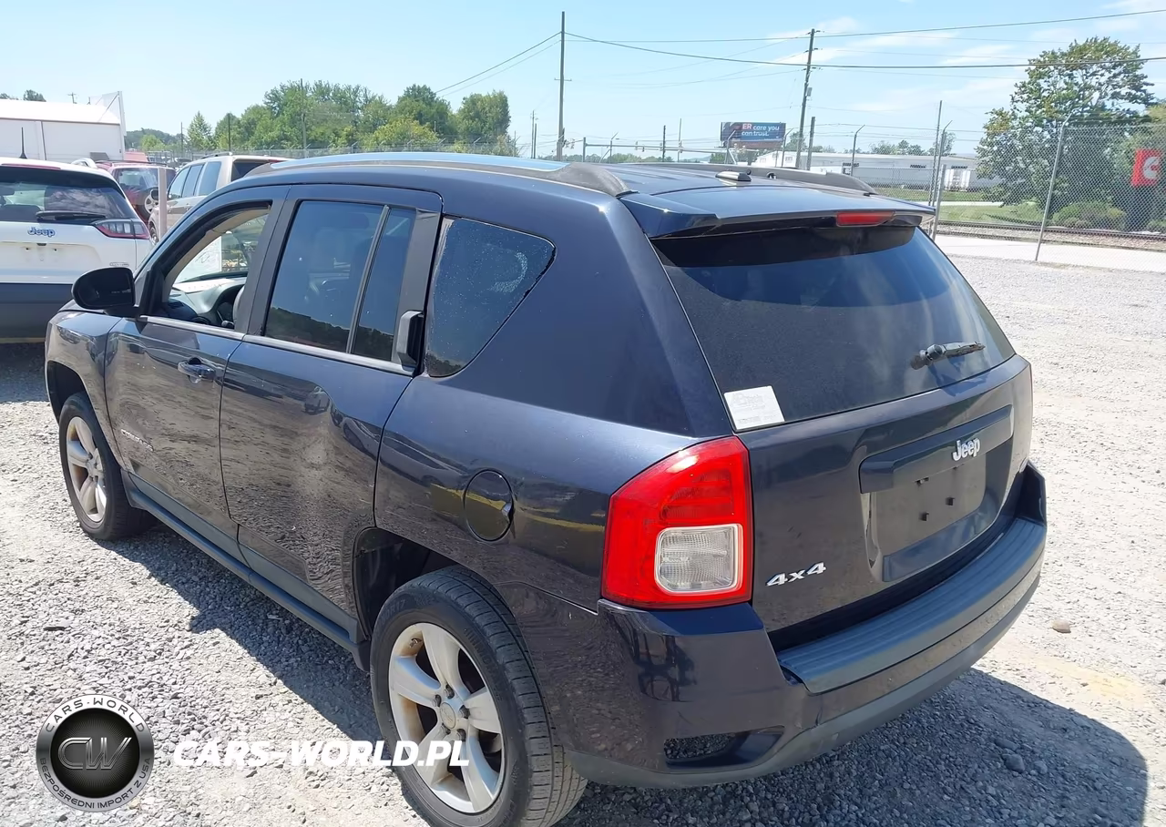 2011 Jeep Compass VIN:1J4NF1FBXBD180077 - 3