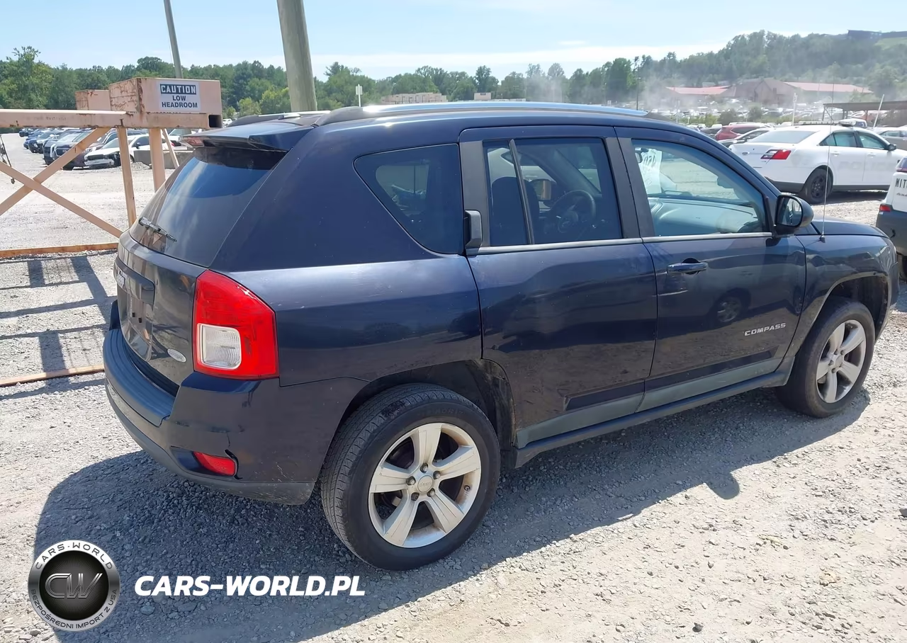 2011 Jeep Compass VIN:1J4NF1FBXBD180077 - 4