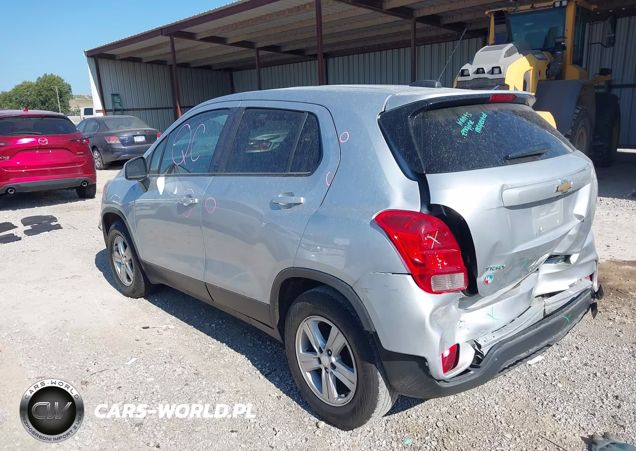 2020 Chevrolet Trax Fwd Ls VIN:3GNCJKSB0LL281168 - 3