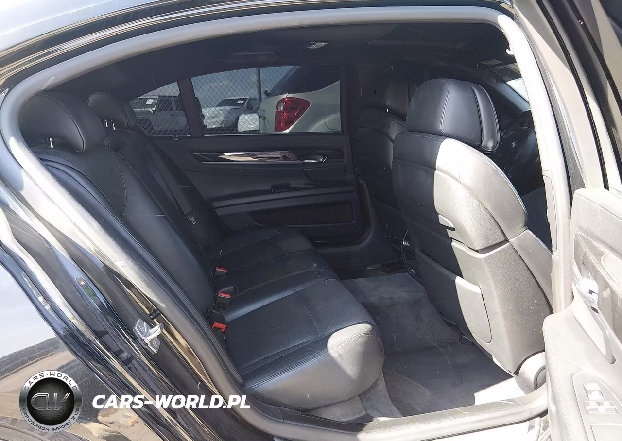 2011 BMW 750Li VIN:WBAKB8C58BCY66374 - 8