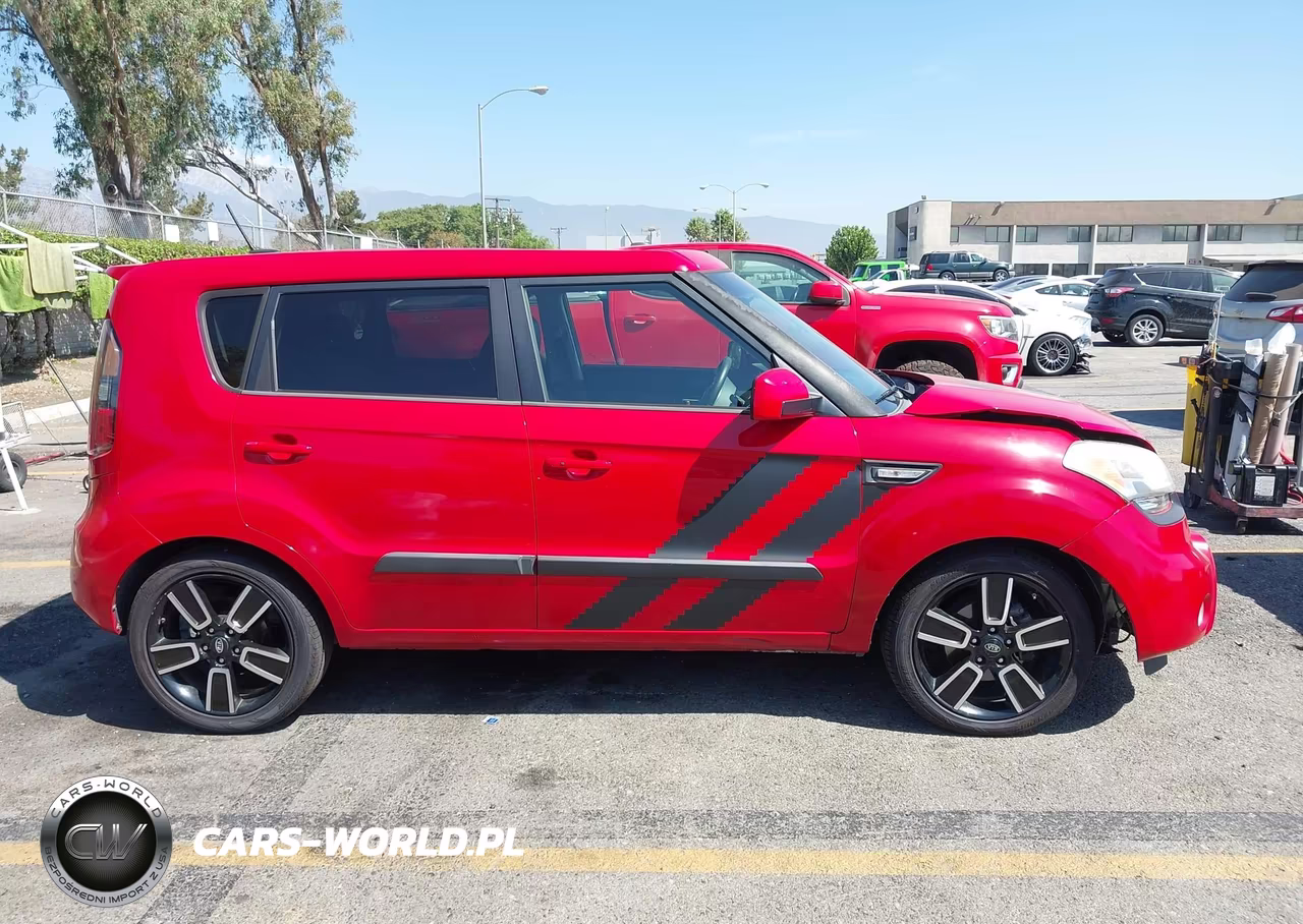 2011 Kia Soul + VIN:KNDJT2A27B7292229 - 15