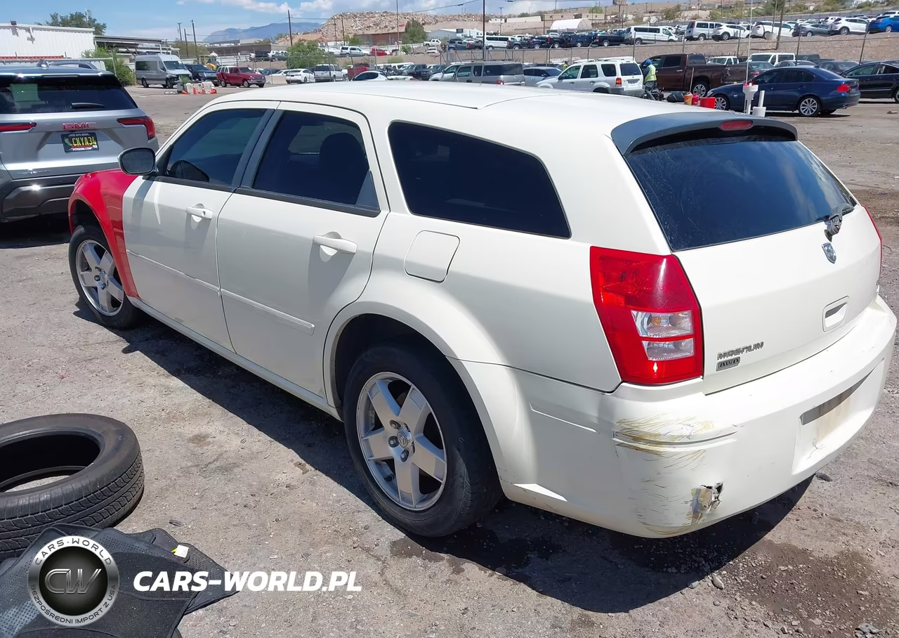 2005 Dodge Magnum Sxt VIN:2D8GZ48V35H677401 - 3