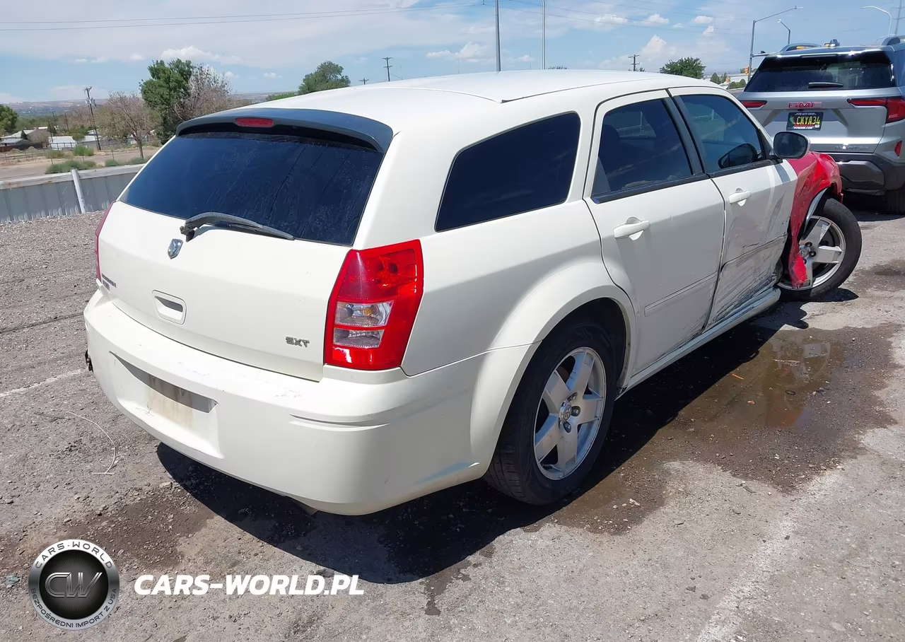 2005 Dodge Magnum Sxt VIN:2D8GZ48V35H677401 - 4