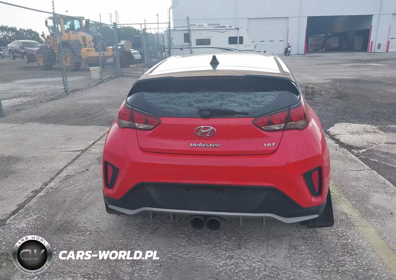 2019 Hyundai Veloster Turbo Ultimate VIN:KMHTH6AB2KU015714 - 16