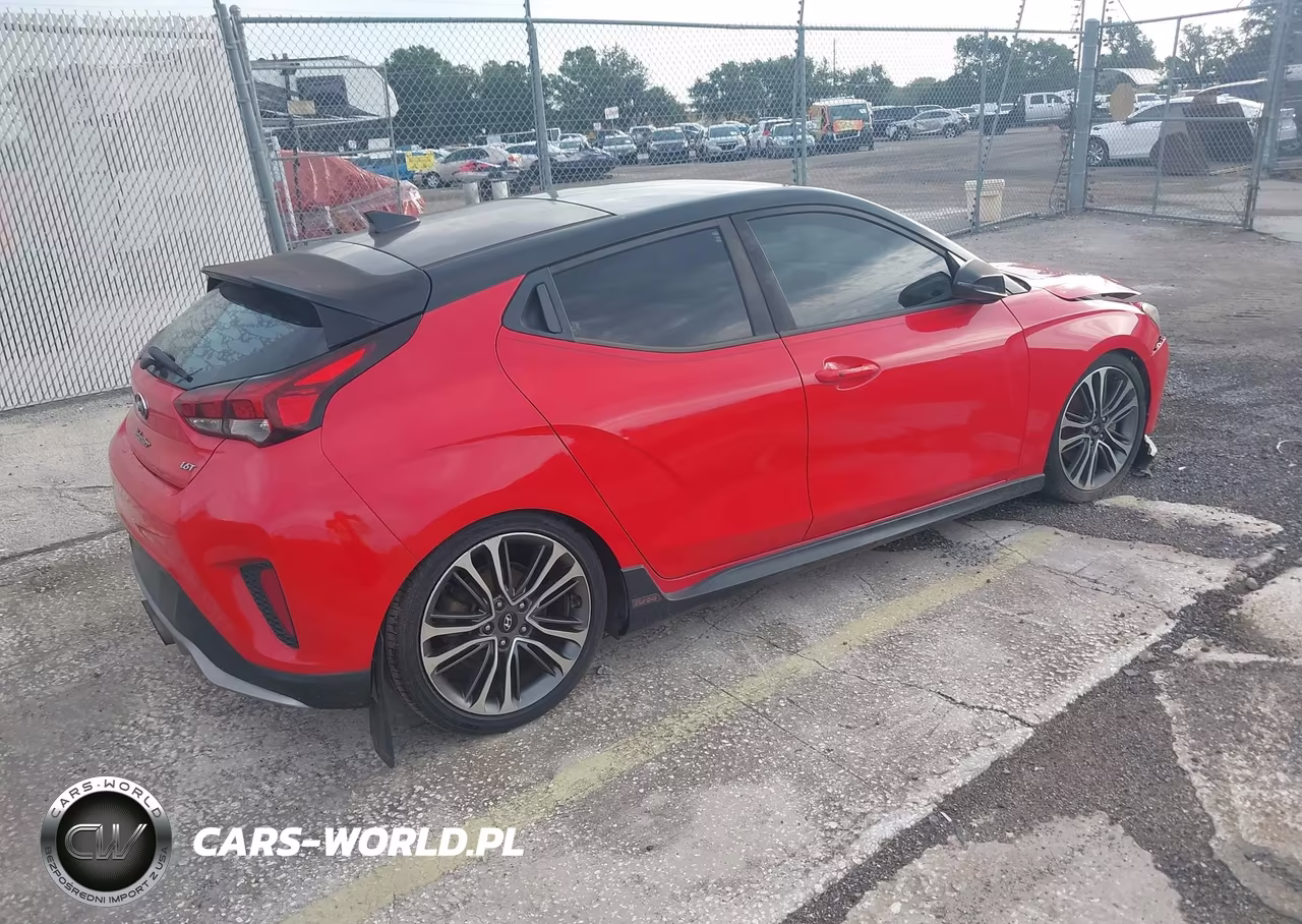2019 Hyundai Veloster Turbo Ultimate VIN:KMHTH6AB2KU015714 - 4