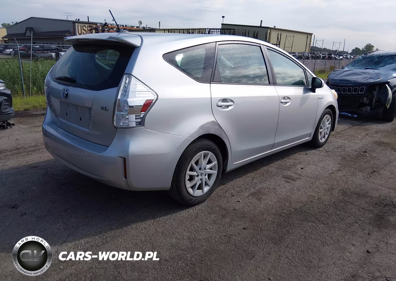 2012 Toyota Prius V Three VIN:JTDZN3EU9C3047469 - 4