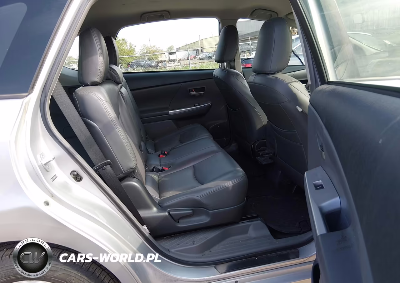 2012 Toyota Prius V Three VIN:JTDZN3EU9C3047469 - 8