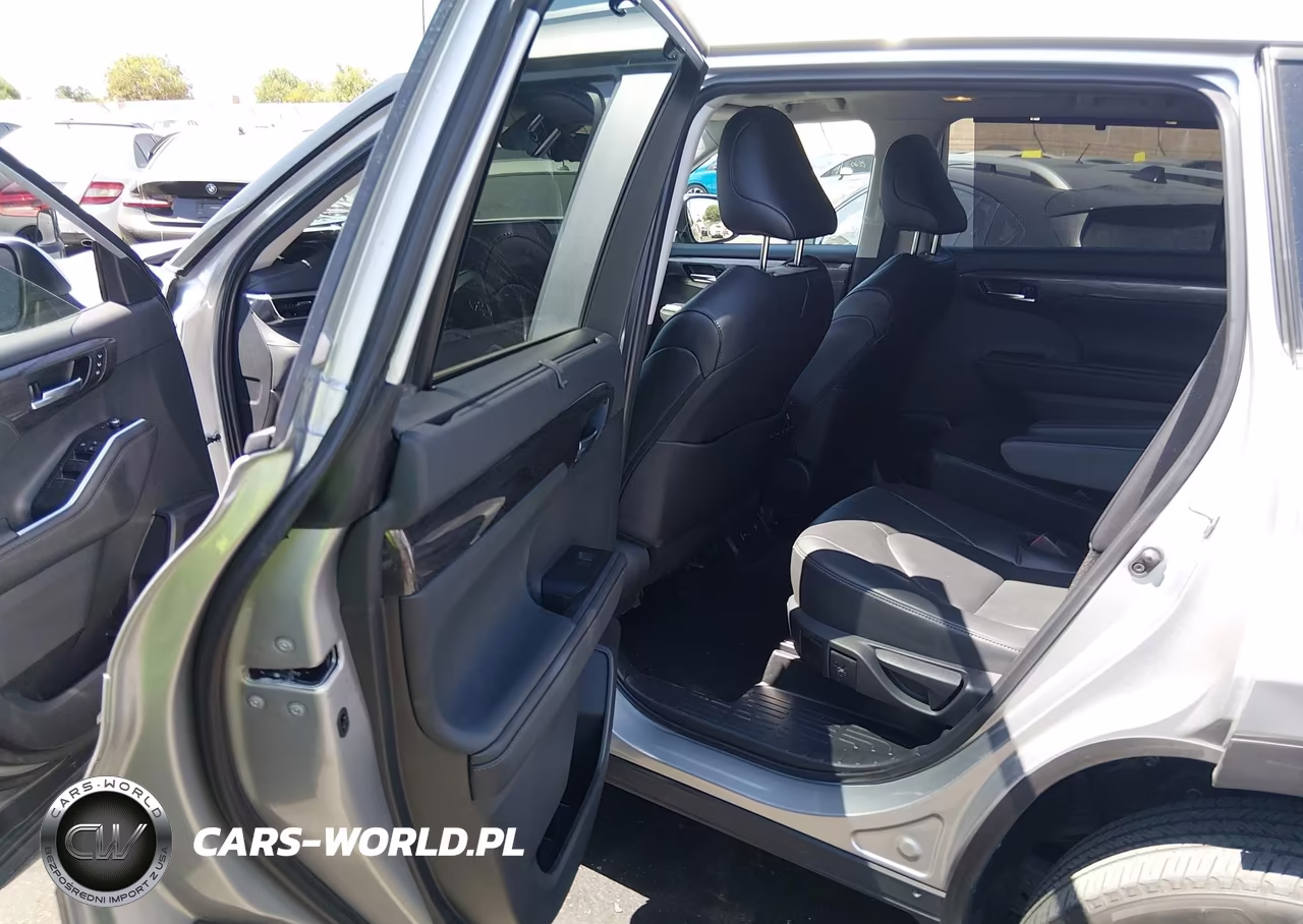 2024 Toyota Highlander Platinum VIN:5TDKDRBH6RS550379 - 8