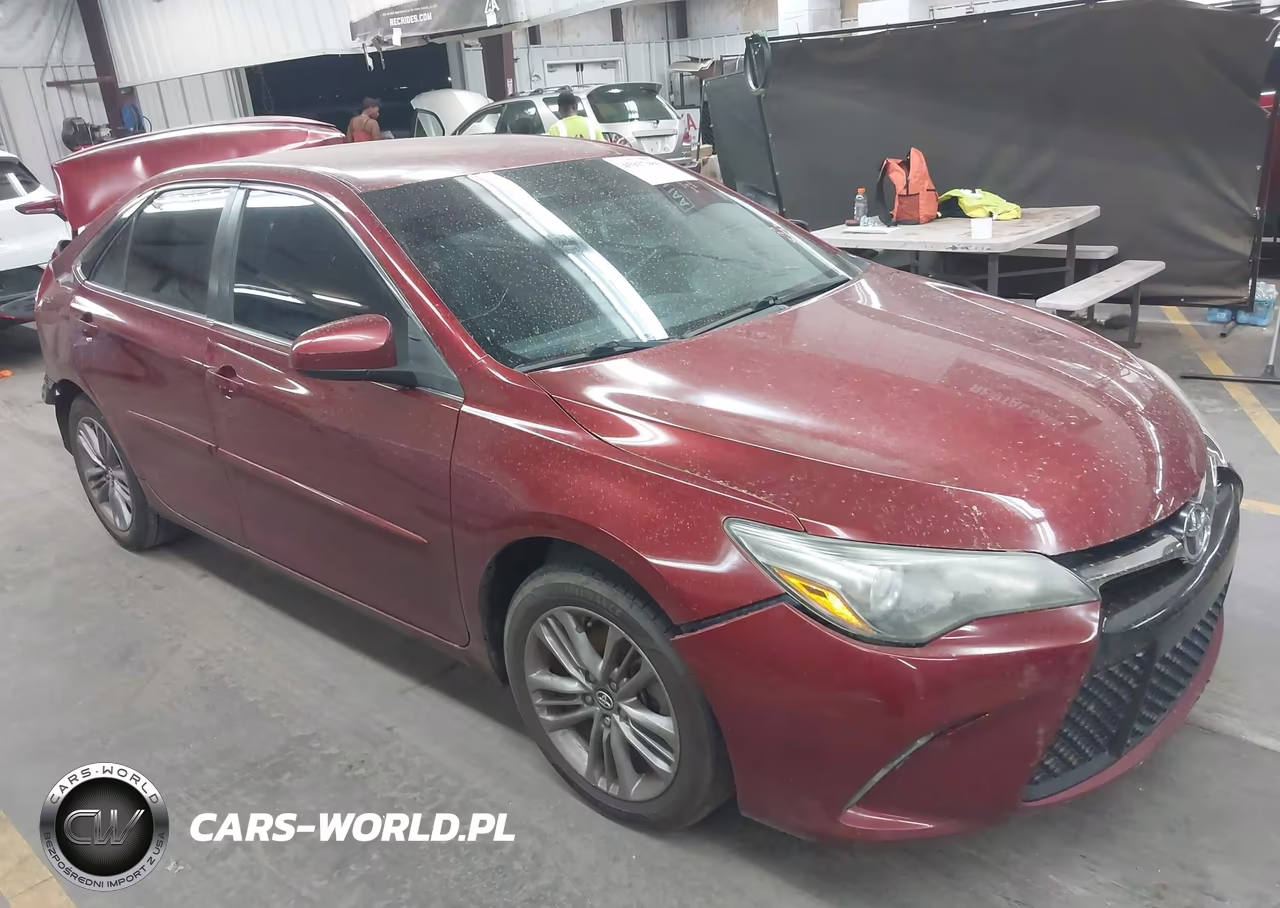 2016 Toyota Camry Se – zdjęcie 1 z 15