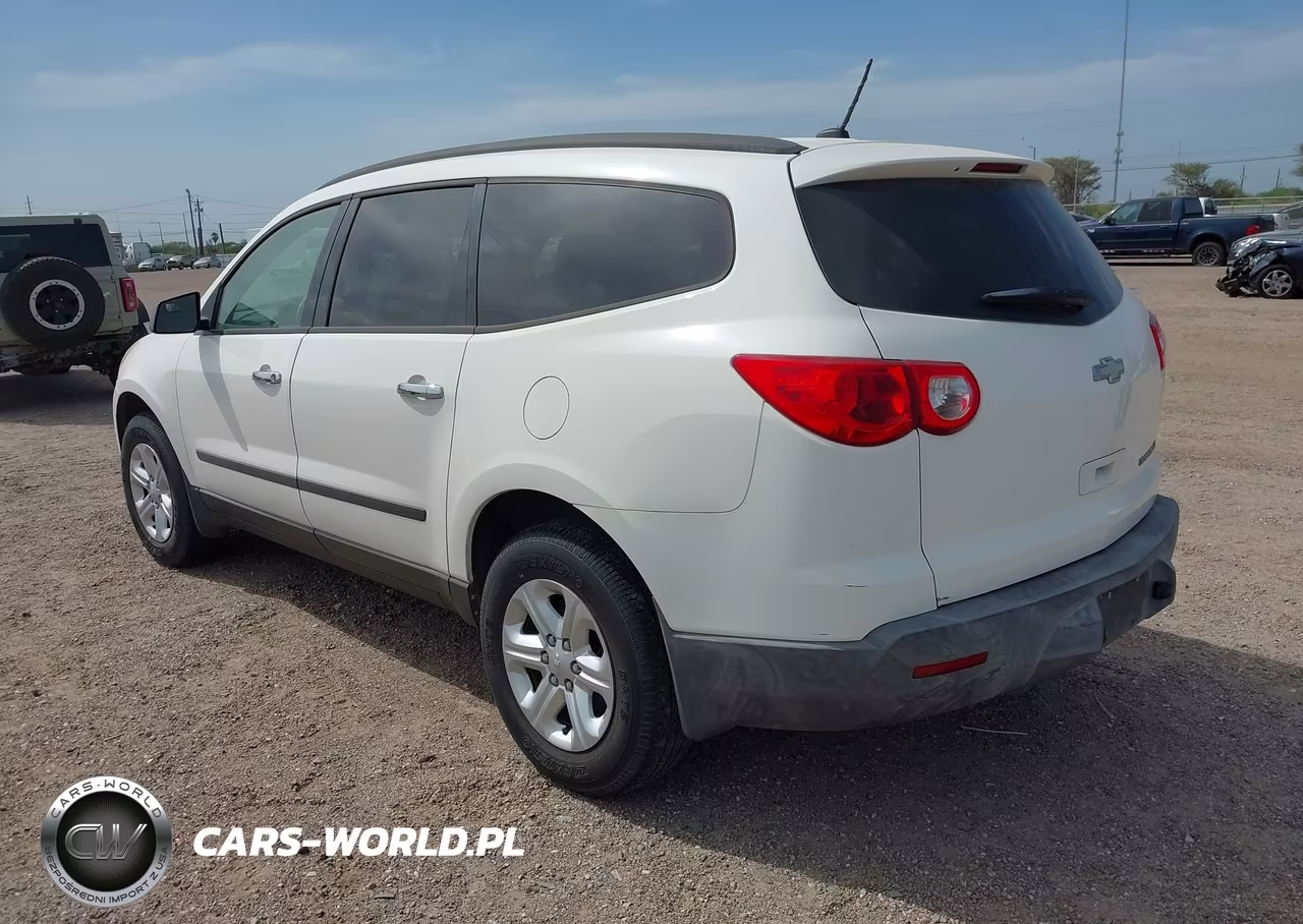 2012 Chevrolet Traverse Ls VIN:1GNKRFED2CJ378341 - 3