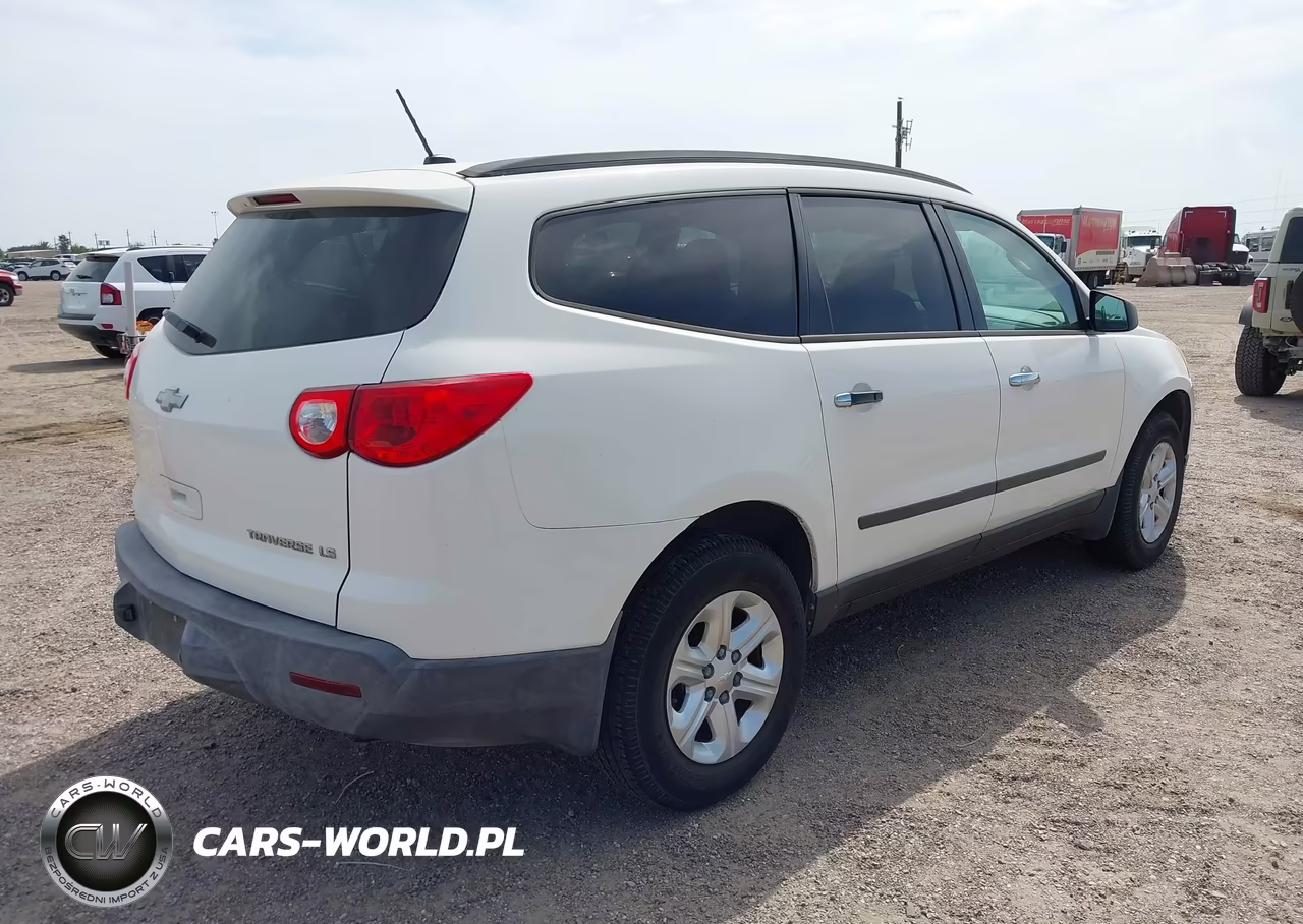 2012 Chevrolet Traverse Ls VIN:1GNKRFED2CJ378341 - 4