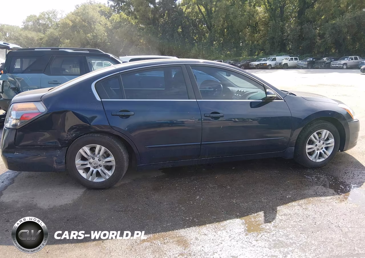 2011 Nissan Altima 2.5 S VIN:1N4AL2APXBN483754 - 14