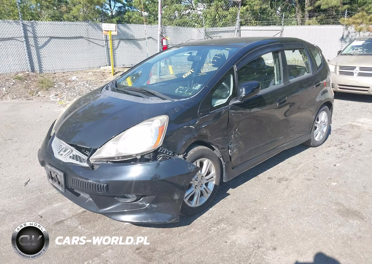 2011 Honda Fit Sport VIN:JHMGE8H55BC004558 - 2