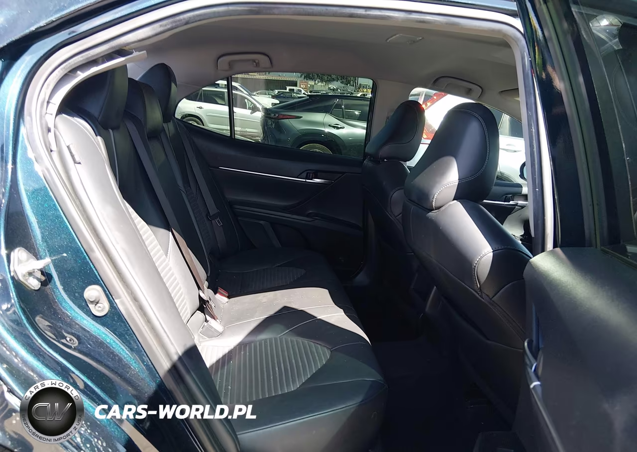 2020 Toyota Camry Se VIN:4T1G11AKXLU942406 - 8