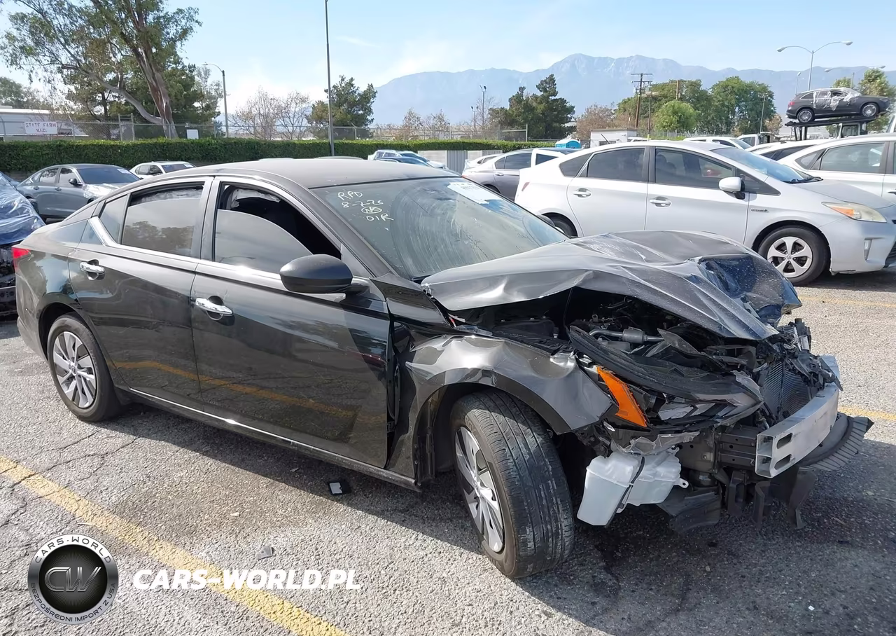 2025 Nissan Altima S Fwd