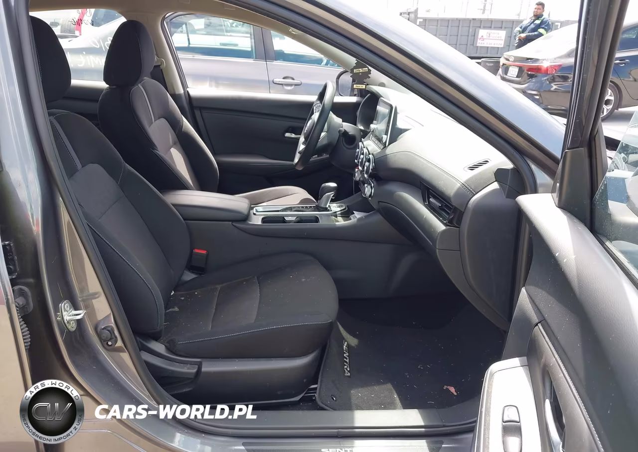 2025 Nissan Sentra Sv VIN:3N1AB8CV6SY416568 - 5