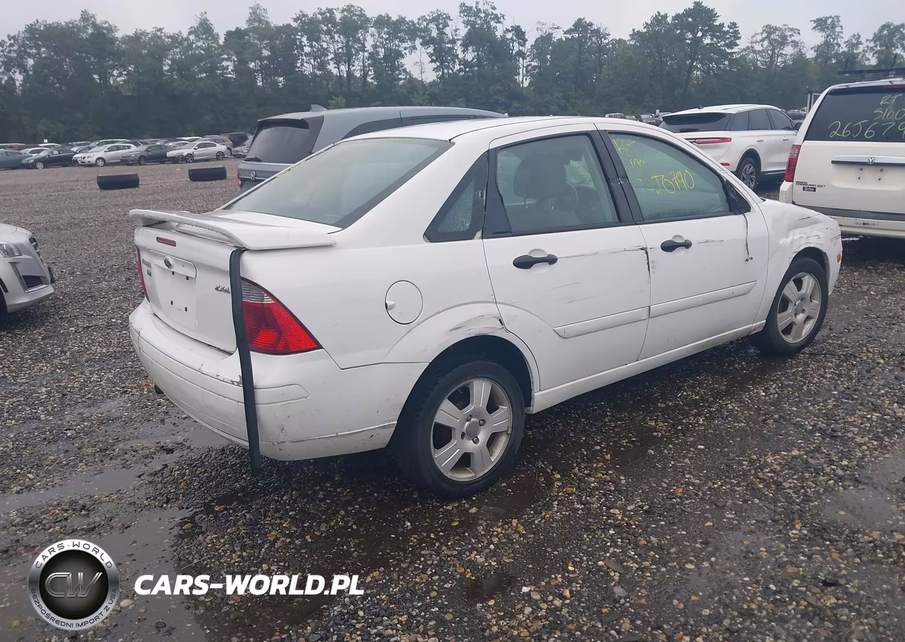 2006 Ford Focus Zx4 VIN:1FAHP34N56W255096 - 4