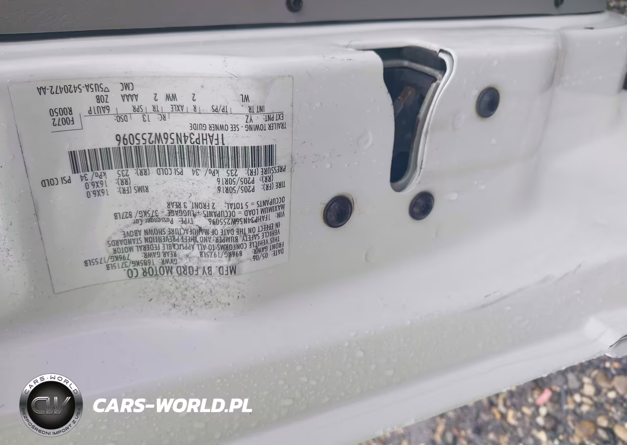 2006 Ford Focus Zx4 VIN:1FAHP34N56W255096 - 9