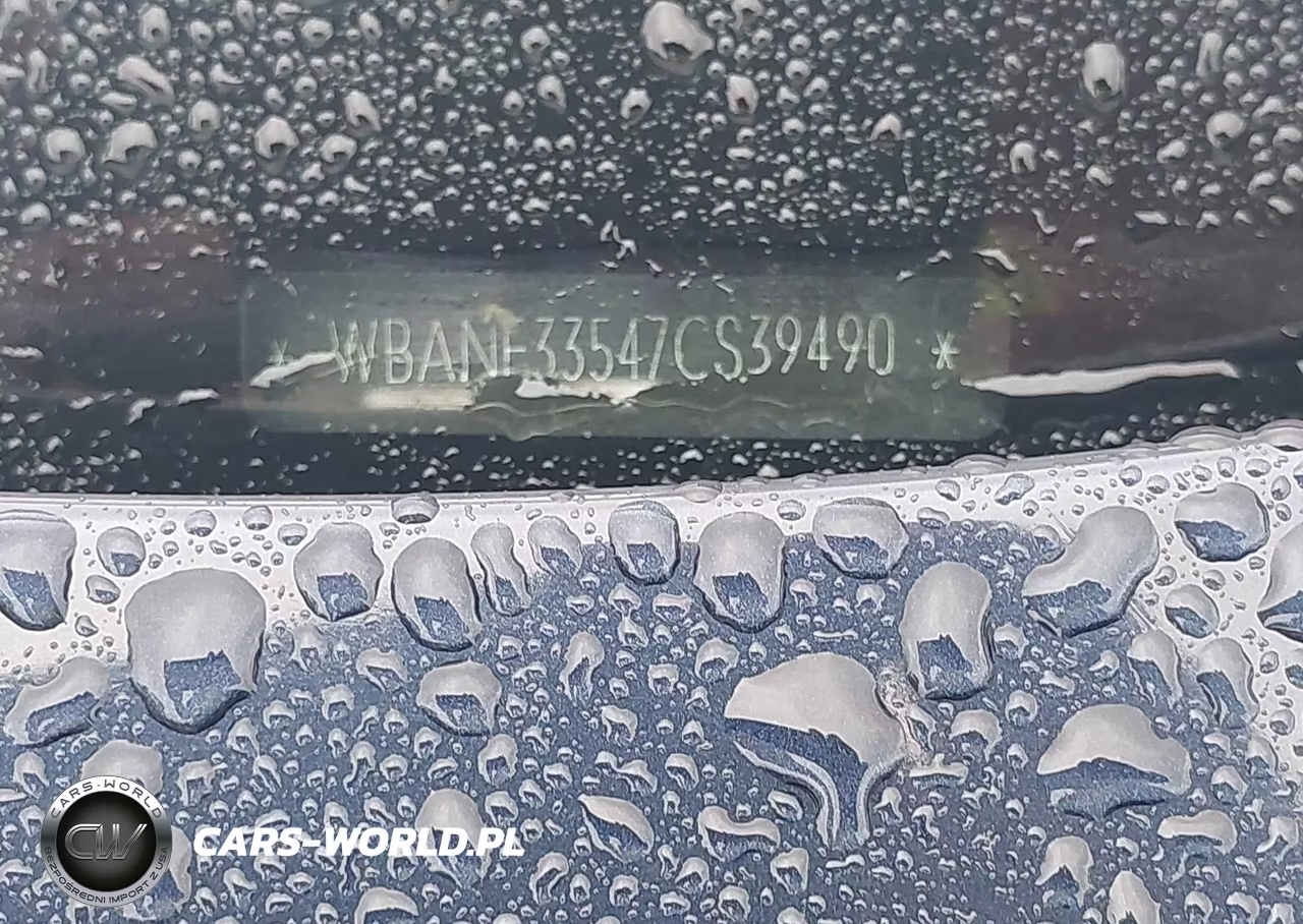 2007 BMW 525Xi VIN:WBANF33547CS39490 - 11