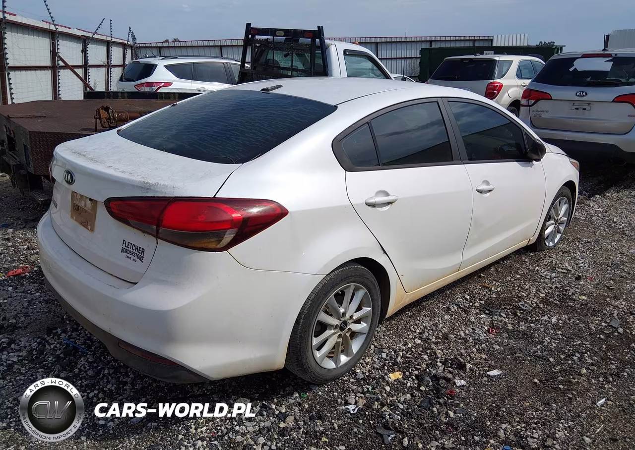 2017 Kia Forte Lx VIN:3KPFL4A72HE007233 - 4