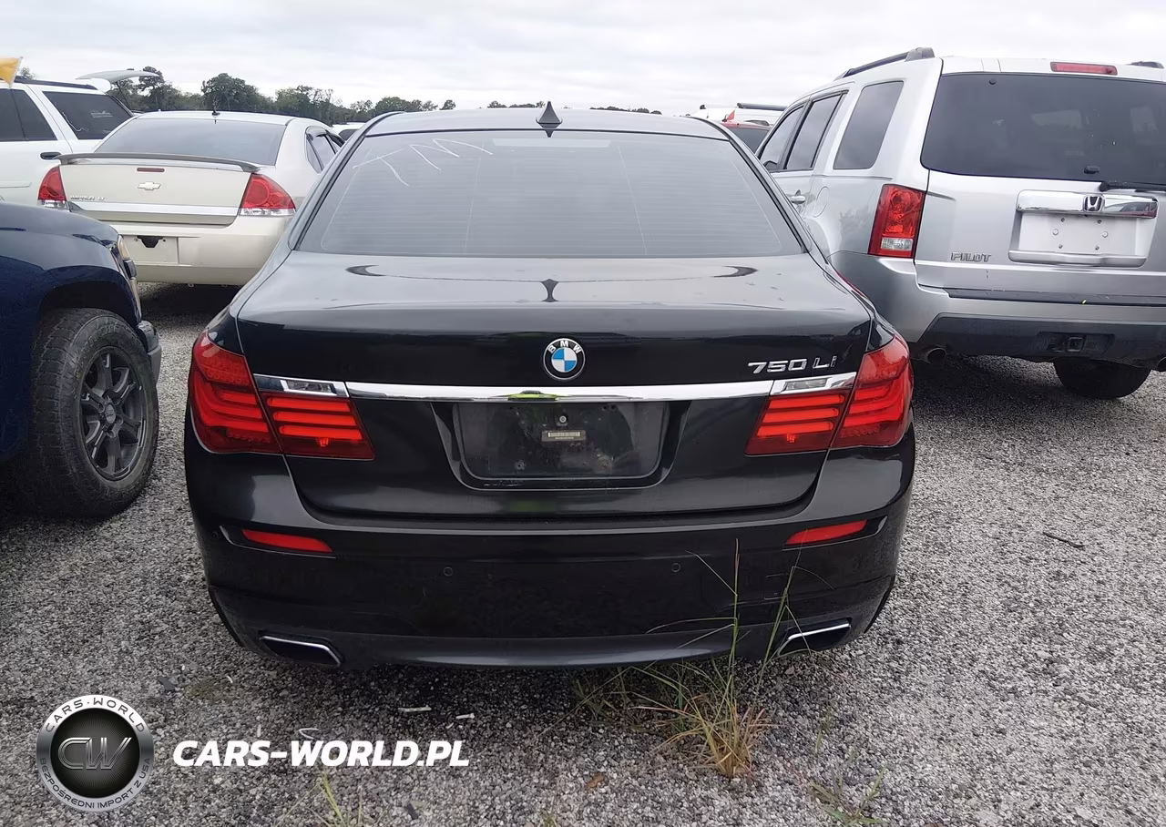 2015 BMW 750Li VIN:WBAYE8C54FD782005 - 16