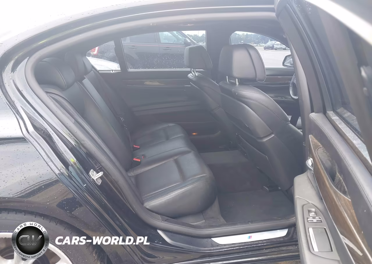 2015 BMW 750Li VIN:WBAYE8C54FD782005 - 8