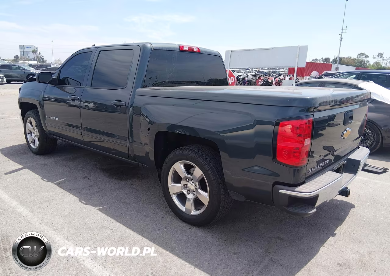 2018 Chevrolet Silverado 1500 1Lt VIN:3GCPCREC1JG411126 - 3