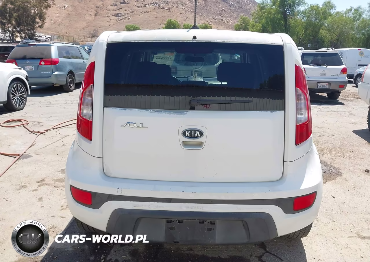 2012 Kia Soul + VIN:KNDJT2A68C7465308 - 16