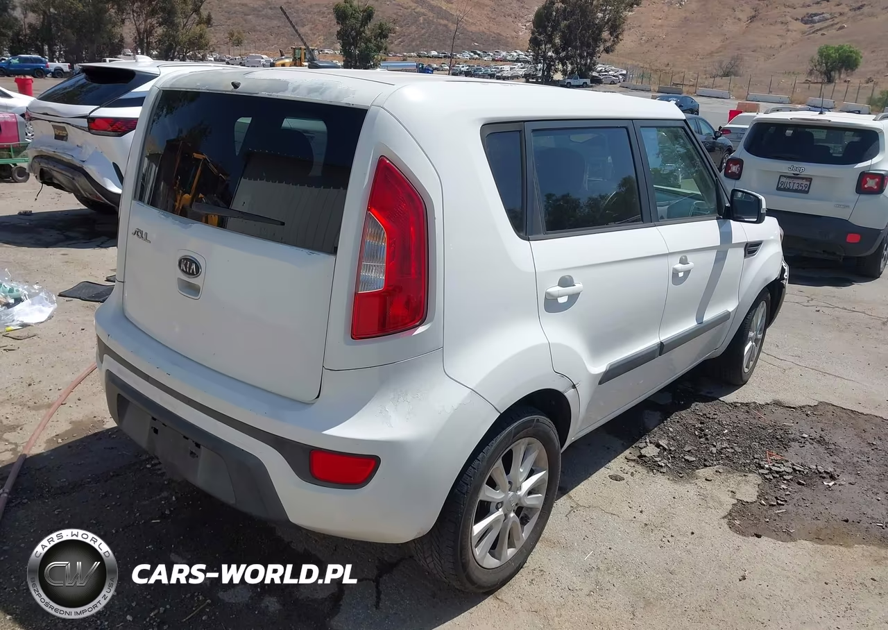 2012 Kia Soul + VIN:KNDJT2A68C7465308 - 4