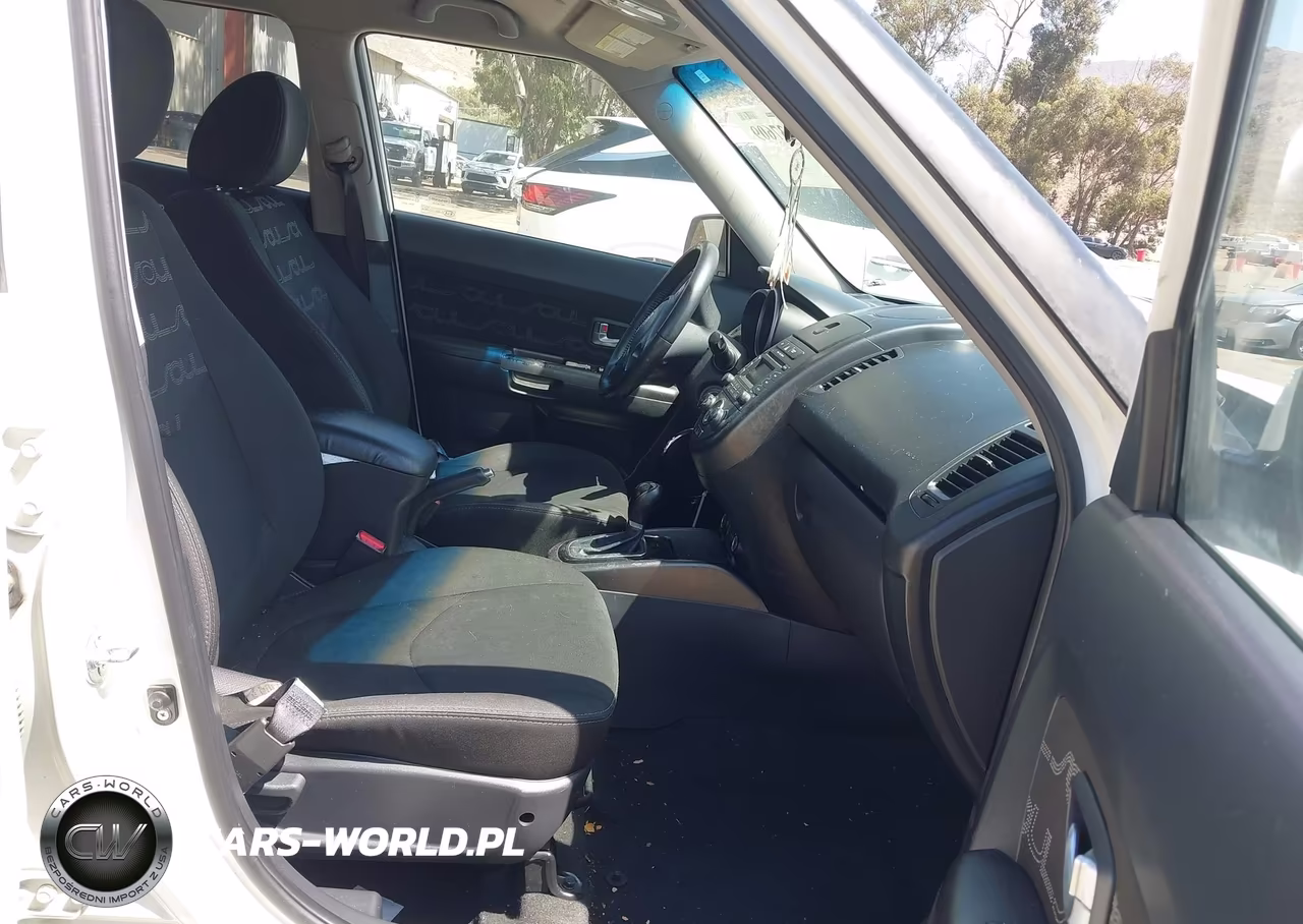 2012 Kia Soul + VIN:KNDJT2A68C7465308 - 5