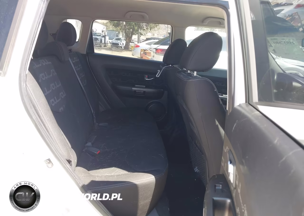 2012 Kia Soul + VIN:KNDJT2A68C7465308 - 8