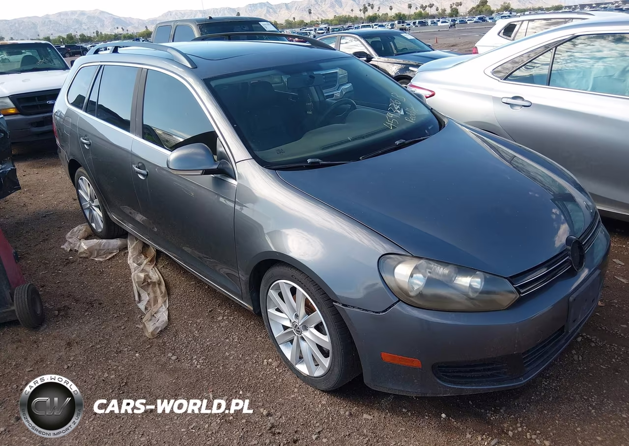 2013 Volkswagen Jetta Sportwagen 2.0L Tdi – zdjęcie 1 z 10