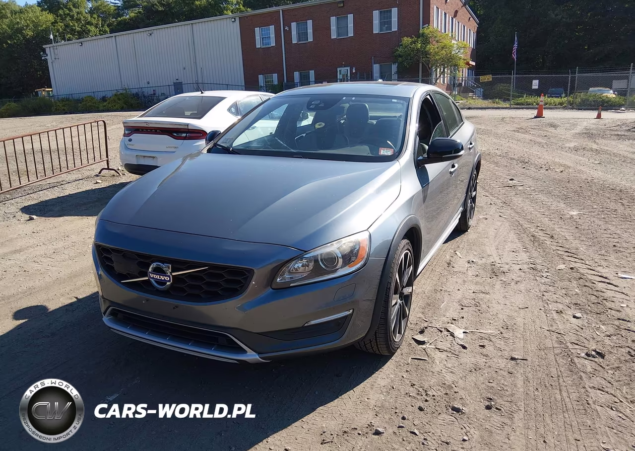 2016 Volvo S60 Cross Country T5 Platinum VIN:YV4612UM6G2000581 - 2
