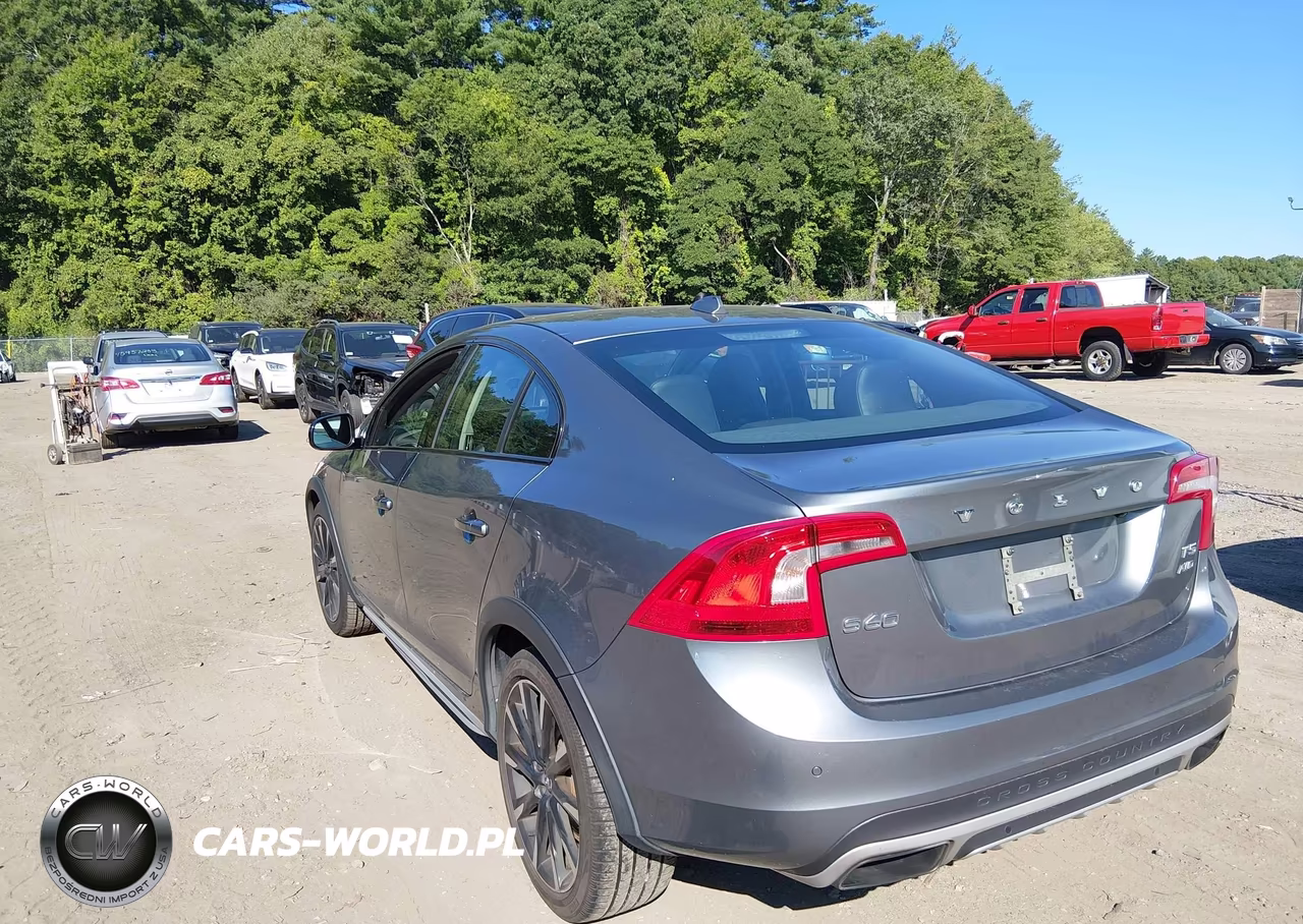 2016 Volvo S60 Cross Country T5 Platinum VIN:YV4612UM6G2000581 - 3