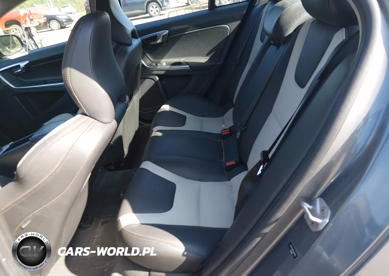 2016 Volvo S60 Cross Country T5 Platinum VIN:YV4612UM6G2000581 - 8
