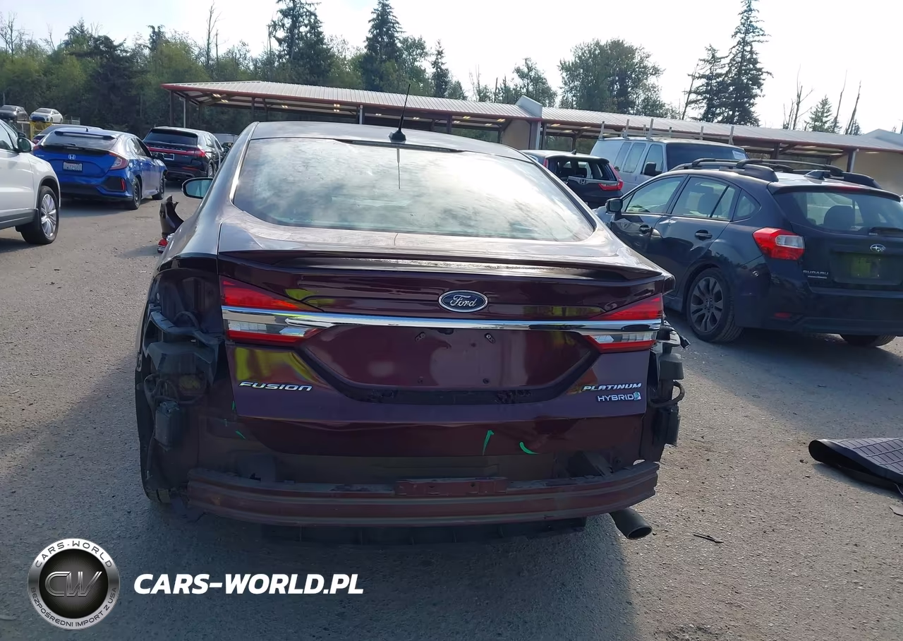 2017 Ford Fusion Hybrid Platinum VIN:3FA6P0RU8HR248347 - 17