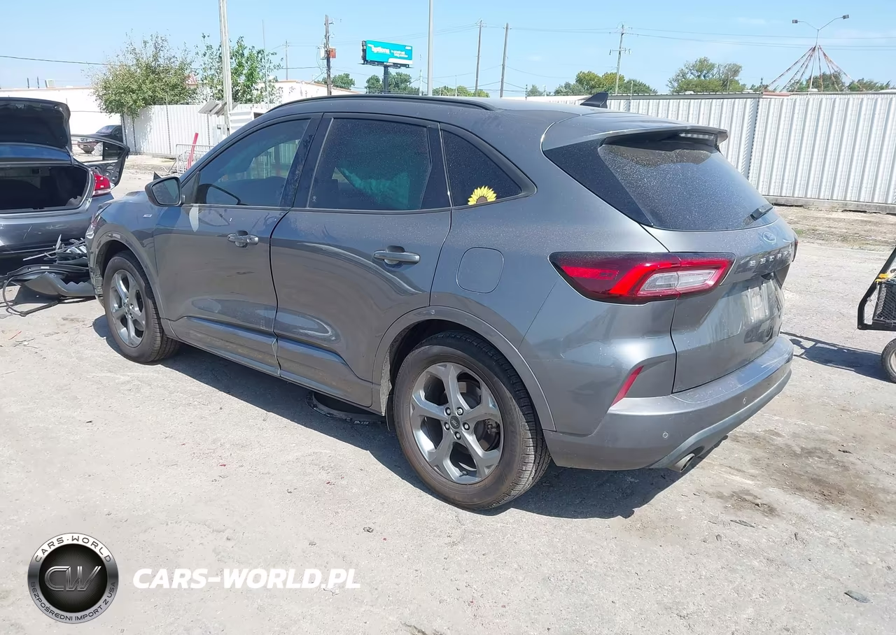 2023 Ford Escape St-Line VIN:1FMCU0MN4PUB44348 - 3