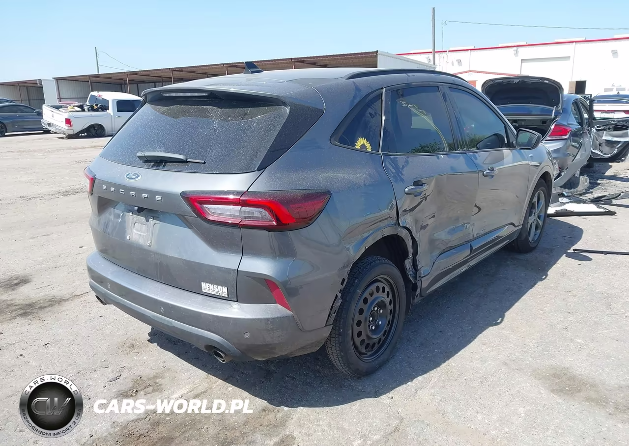2023 Ford Escape St-Line VIN:1FMCU0MN4PUB44348 - 4