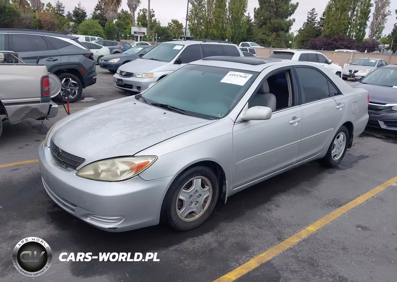 2002 Toyota Camry Le VIN:4T1BF32K32U533748 - 2