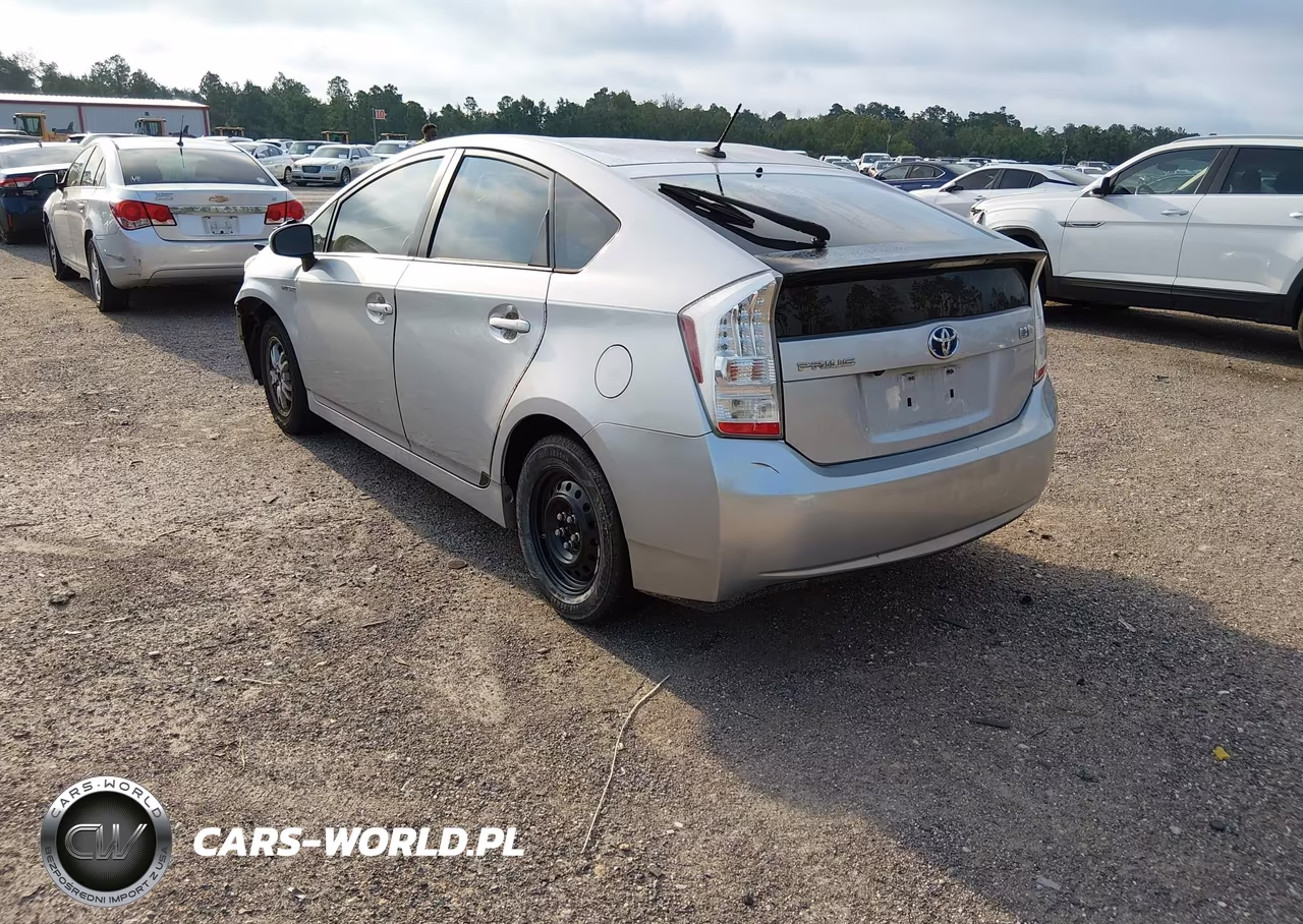 2011 Toyota Prius Two VIN:JTDKN3DU7B1474839 - 3