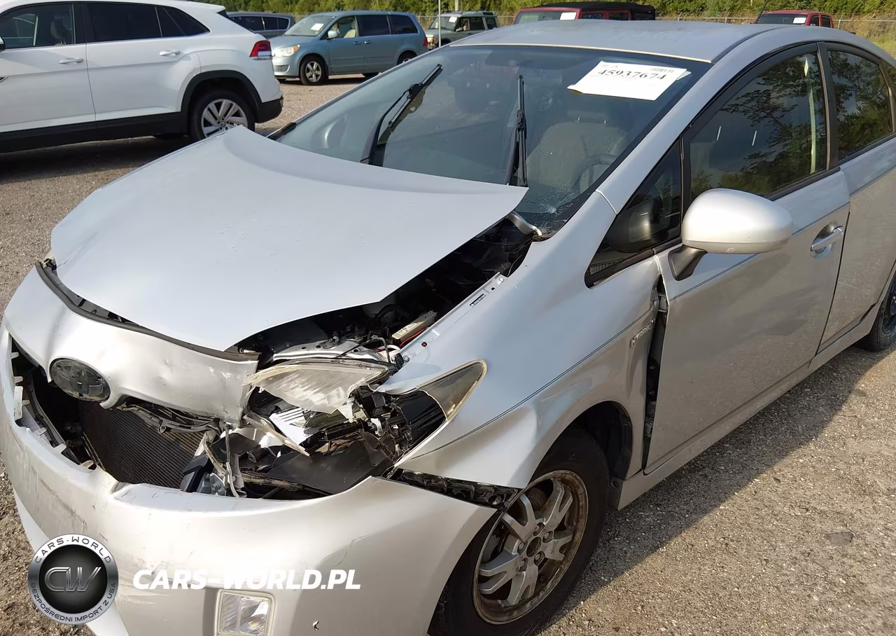 2011 Toyota Prius Two VIN:JTDKN3DU7B1474839 - 6